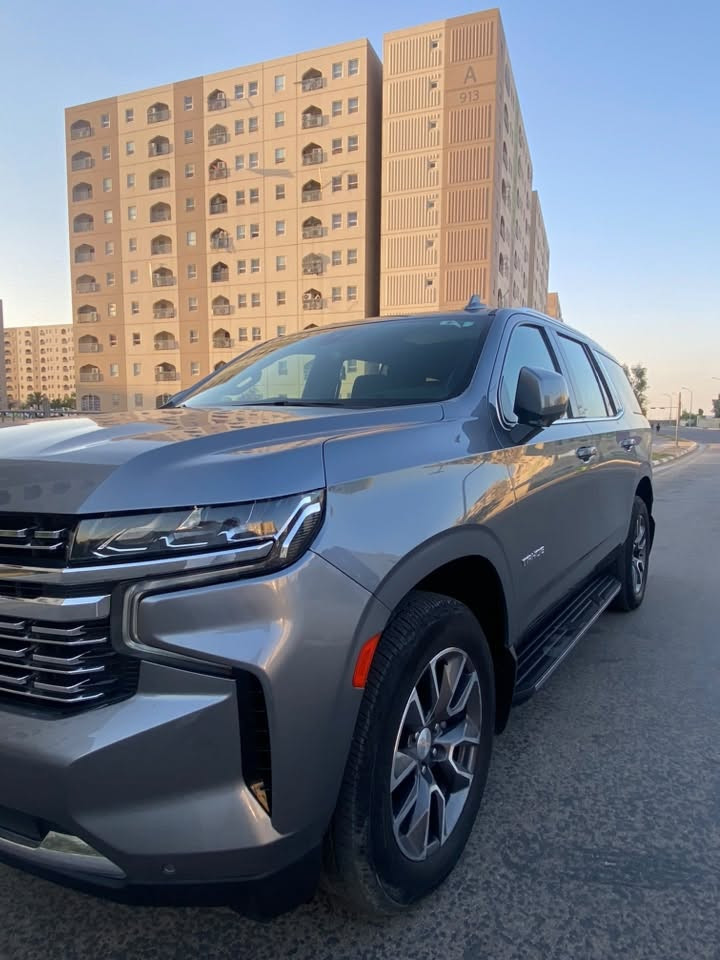 للبيع تاهو LT موديل 2022  فول مواصفات 
حاث جداً بسيط لا لغد ولا شاصي فقط بس البنيد مبدل 
مواصفات السياره 
سقف بنوراما
حساسات اماميه وخلفيه 
صندوق كهربائي
عداد دجتل الكتروني 
شاشات خلفيه 
كامرات 360 درجه
كشنات جلد منفصل  لون اسود 
تحديد مسار  
قياده ذاتيه 
استيرن كهرباء 
السياره حلوه ومرتبه للبيع او مراوس 
للاستفسار ***********
