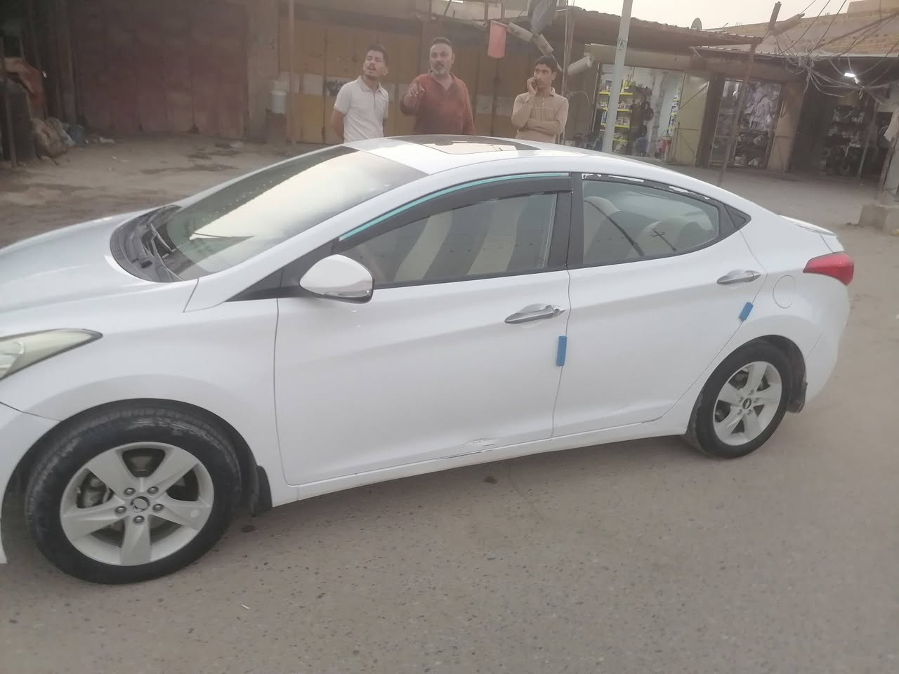 السلام عليكم
النترا للبيع 🚗

المواصفات:
• الموديل : 2014 • المحرك : 1800 مفتوحة •  : حدادية وضع شركة • التبريد : ثلج ❄️ • الدواخل : نظيفة جداً • السيارة : بلادية ومكفولة من التبديل 
الصبغ:
السيارة مكفولة من التبديل فقط بيها صبغ خشم البنيد كد شبرين
وصبغ بين الباب والجاملغ الخلفي جهة العبري كد شبرين + حالوبات قليلات كلش

السعر : 92 وبيها مجال للشراي
الرقم : أربيل انكليزي باسمي ، تريد تحويل او وكالة حاضر

المكان : الديوانية - قضاء الدغارة
للاستفسار : ***********

السيارة جاهزة
