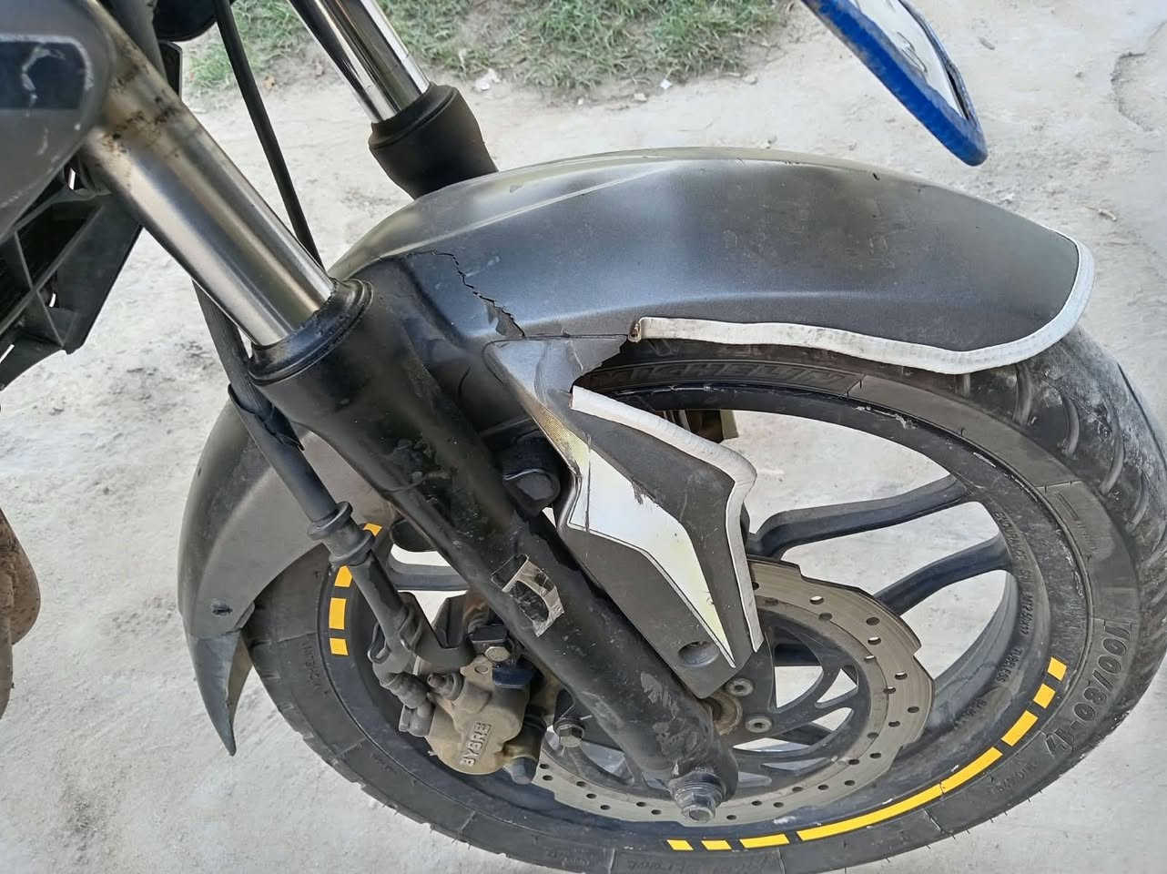 بولسر • NS200 • مرقمه