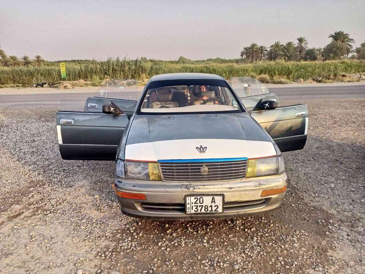 السلام عليكم ورحمة الله وبركاته 
بطة متصل موديل 1993 رقم ديالى دولي سنوية 2030
مكينه وكير بالشرط شلعة تشك الكاع مكينه حجم 2500
سيارة بلادية من الدعامية للدعامية بدون حادث بدون 
ضربة بدون صبغ بدون معجون داخلها يخبل دشبول لوك
اخوان السيارة جاهزة من كلشي فقط التبريد يحتاج كمبريسر لأن عاطل والباقي كلة جاهز ترايك وين ماتريد وتحويل ثاني يوم مصورها بدون غسل مكان السيارة ديالى دلي عباس قرب جسر الدواليب ***********//***********
