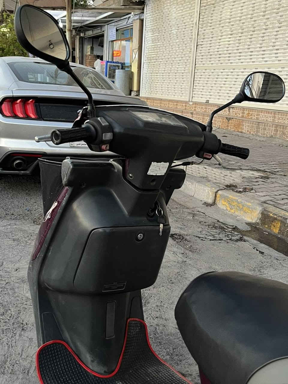 للبيع يامها صالنصه كابريتر شوته كفرات كله بلادي محرك ممفتوح شرط سعرها350
***********
