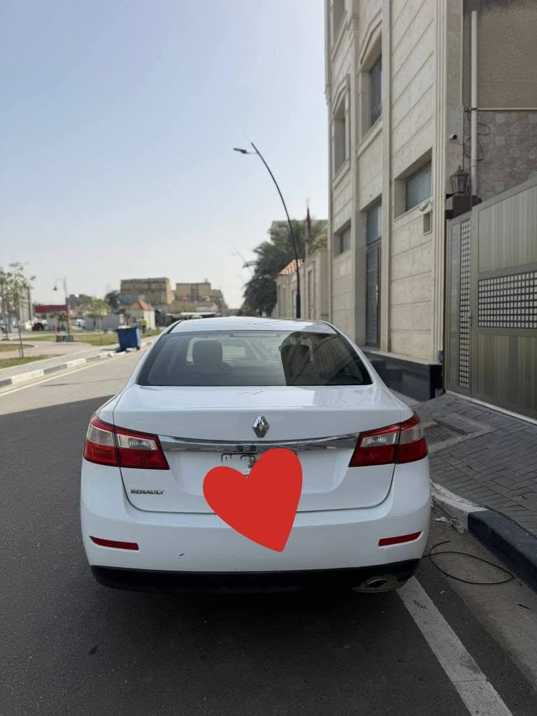 سلام عليكم رينو سفران موديل ٢٠١٢ خليجي للاستفسار الاتصال على الرقم *********** مكينه وكير وتبريد وتخم تاير رقم إنكليزي لغايه ٣١ باسمي السيارة البصرة مقابل شارع السيد دور الشرطة السعر ٨٣ وبيها مجال للطيبين البصرة, العراق
