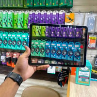 ايباد Air ١١ معالج M2 ممفتوح فقط ضهر مخدش  بطاريه 94  مشحون  ٣٧٥ مره ذ...