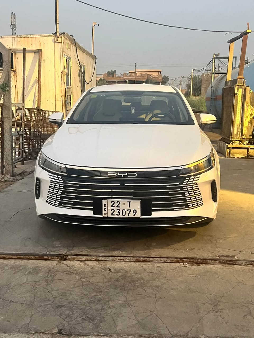 سلام عليكم بي واي دي دسترويل رقم اربيل بأسمي  ماشيهه ١١ الف  السعر ١٣٥ وبيهه مجال قليل ***********  المكان بغداد الحسينيه
