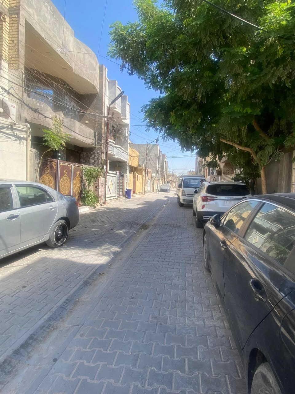 بيت مساحه ١٠٠ متر طابقين للبيع 
واجه ٦،٢٥ نزال ١٦ متر 
الموقع زراعي الحريه خلف أسواق نمبر وان 
البيت بيه ٤ غرف نوم بيت نضيف 
السعر ١٧٥ مليون 
للأستفسار ***********
