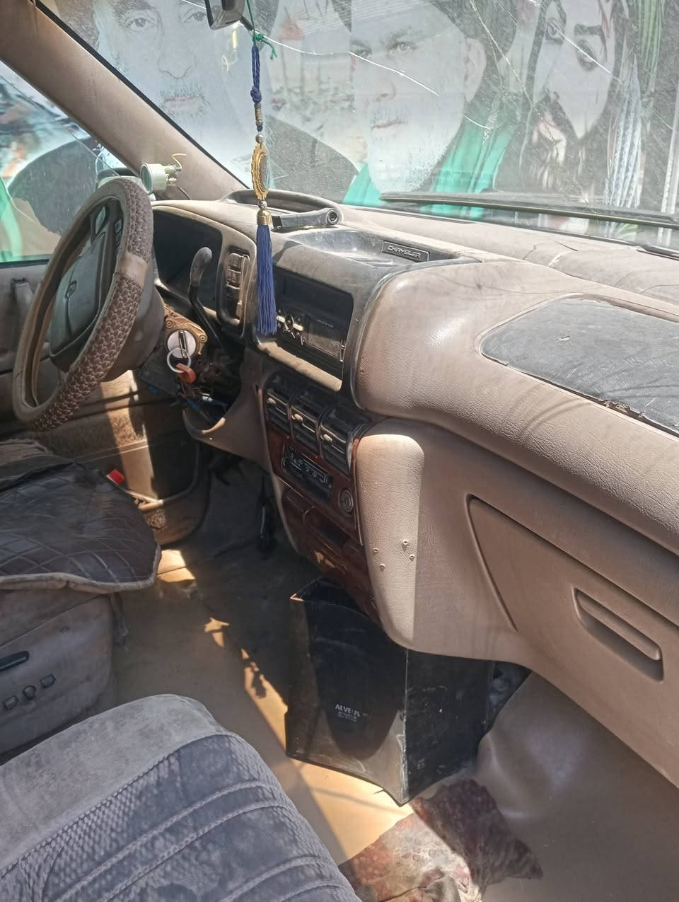 دوج 94 راح تتسقط رقم بابل انگليزي اللي يحتاج منه غراض يتصل او يجي للمحل
***********

