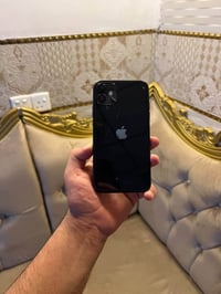 مبدل شاشة • بطارية ٧٦ • ذاكرة ١٢٨