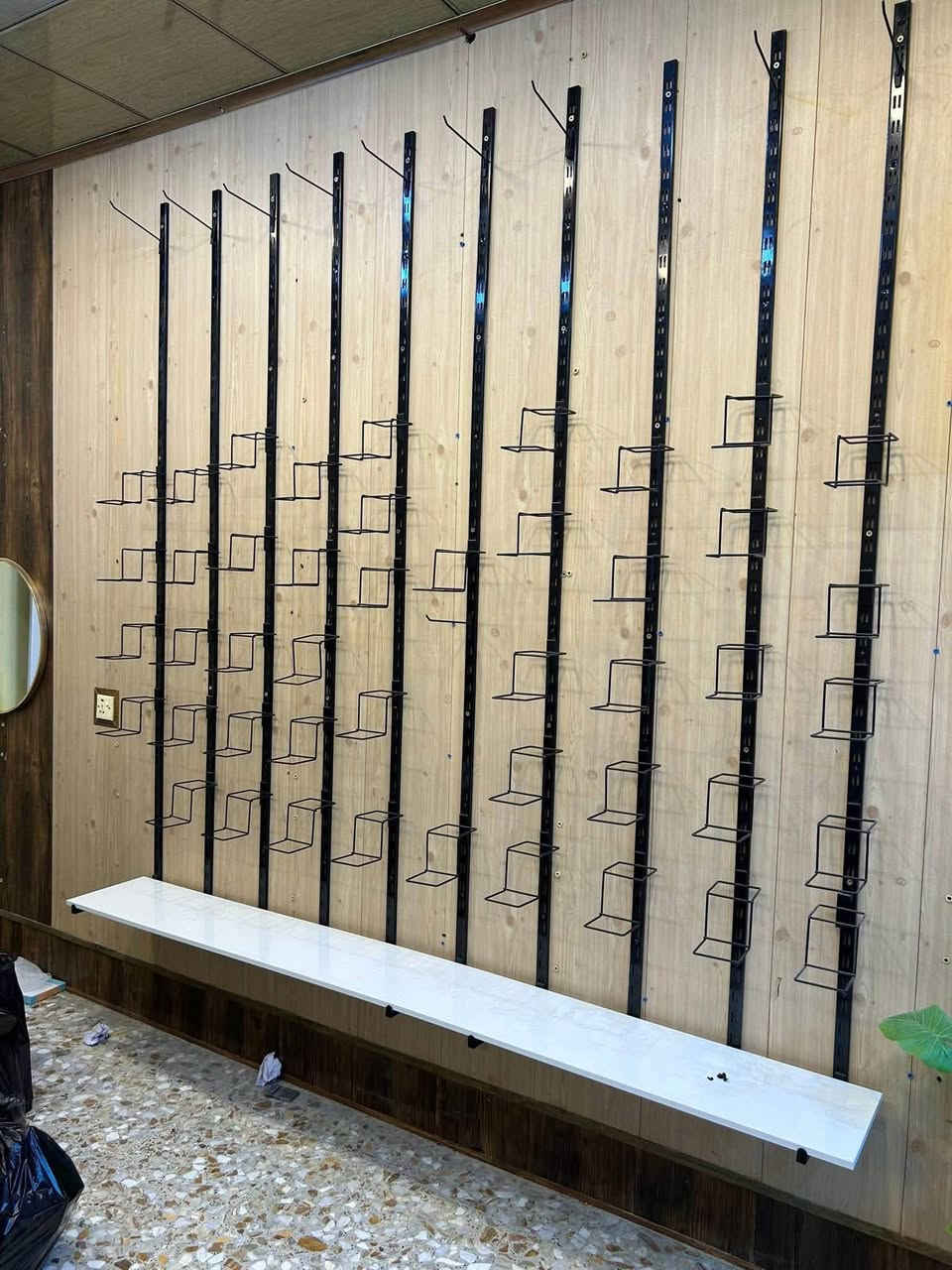 ستاندات محل كامل بهل شكل بس شدهم كاملات سعر ٤٥٠ قفل عامل ع سعرهم قبل متتصل عليه للعلم جدد ستخدام سبوع وهاي النوعيه متزنجر مو مثلل لستيل *********** وتساب مكاني طهمازيه فرع مدرسه الهدف
