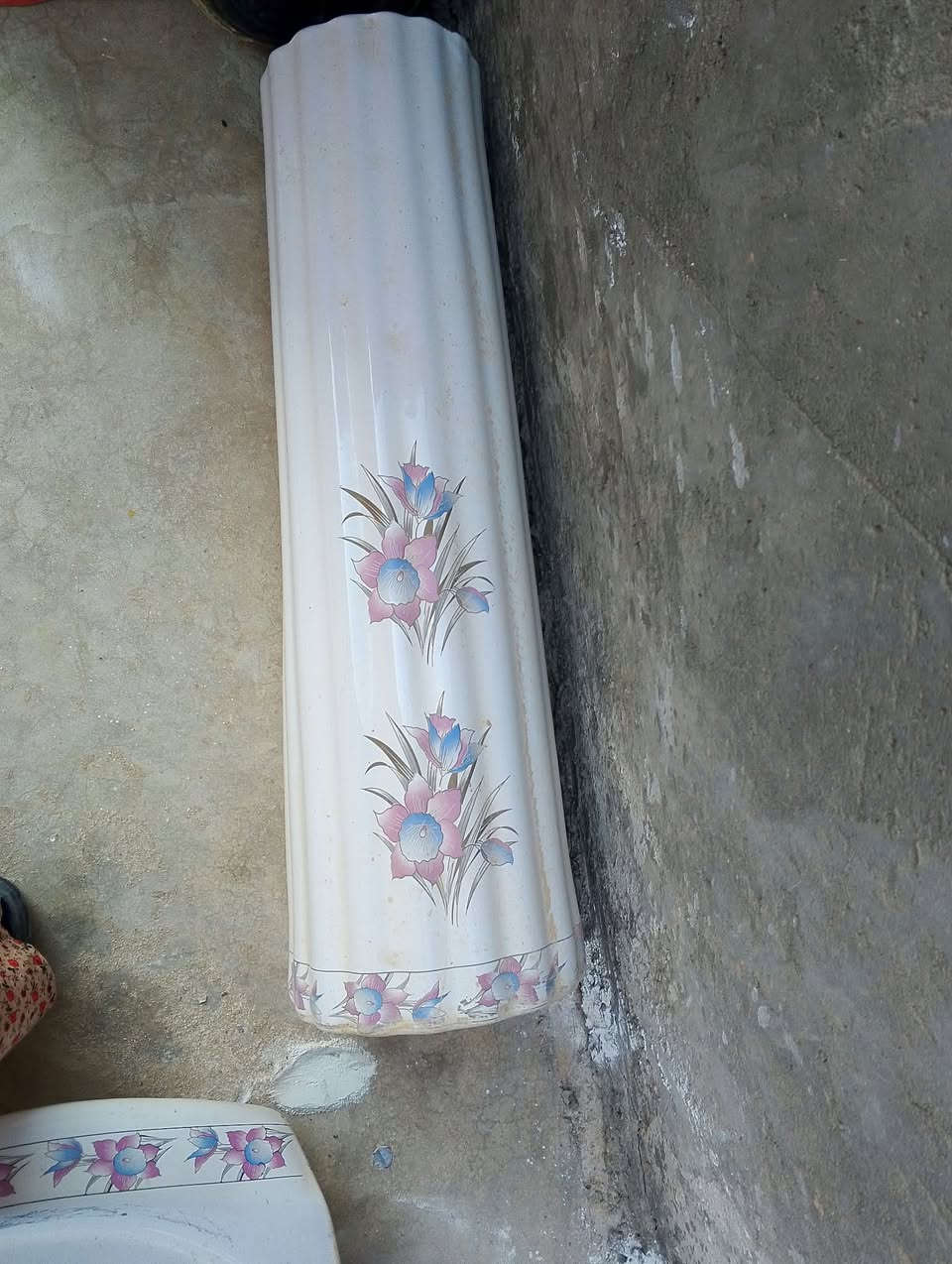 مغسلة • جديدة • مع خرطوم