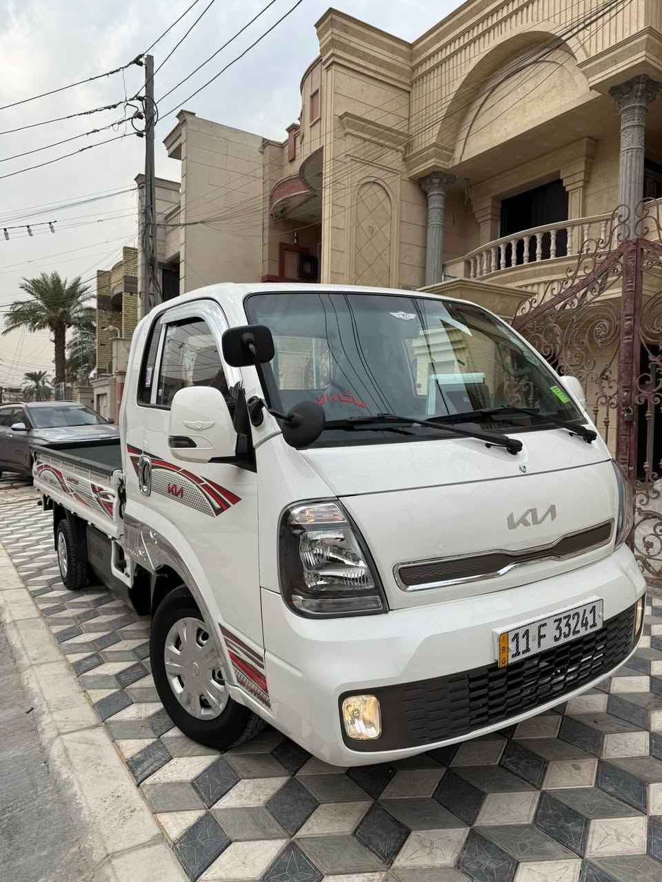 السلام عليكم
للبيع كيا بنكو 2023 🔋🚛

السياره تعمل بنظام الشحن

🔋 كهرباء بالكامل يعني تنسه شي اسمه كاز دهن مي السيارة اقتصاديه صديقه البيئه 

🔋تمشيك بالشحنه الواحده 280 كيلو 

عداد الكيلو متر 44 حقيقي السيارة جديدة بمعنى الكلمه اخت الزيرو 

السياره راقيه من جميع النواحي مشيهه شلعته وقيداتهه كلش حلوه 

🚛 الحموله واحد طن 

رقم بغداد الدولي الجديد بسمي شخصياً 

مواصفات السياره واحد على واحد

بصمه تشغيل 

شاشه كبيره + تحكمات ستيرن + كامره خلفيه + مداخل تايبسي 

مري إشاره + شفط 

كشنات جلد + تدفئه + تبريد 

ستيرن تدفئه

رادار امامي توقف + تحديد مسار 

شفتات ستيرن تثكيل وتخفيف السياره 

تبريد بيانو + مرايه محاكا 

اريل نفكيشن 

سايد بريك دكمه + اوتو هولد + درايف مود 

كير وتماتيك 

وبعد هواي بيهه مواصفات السيارة جديدة بمعنى الكلمه وراقيه شكد ماسولف عليه 

للستفسار الاتصال ***********7868474736

مكاني بغداد الجديدة حي المعلمين 

اتصل وبيك خير وتدلل
