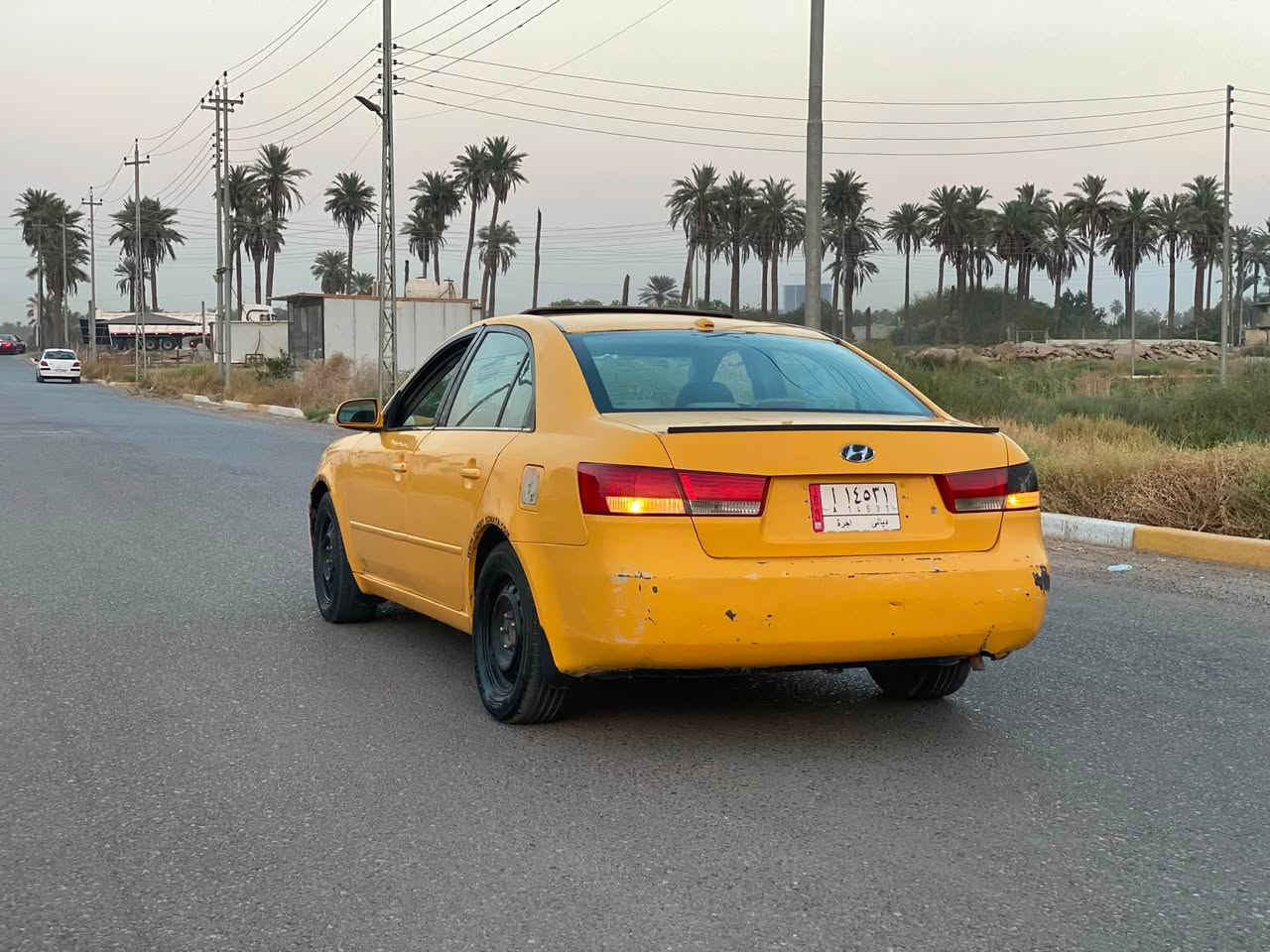 سلام عليكم سوناتا 2008 وارد امريكي محرك 2400دوش وبيها منظومه غاز عمل حكومي اصلي شغاله مواصفات  فتحه تحكم ستيرن كشن كهرباء سياره بيها قطع صبغ ابيع حزام قماره بدون صبغ  سياره مكفوله من الكلبه والچفيه كير محرك كفاله تبريد شغال كهربائيات كلها شغاله صدر نص عمر غرفه السياره نظيفه وبحاله جيده    سنويه بأسمي تحويل شوكت متريد غرامات مصفره هيئه عليه 
السعر 55 ورقه   وبيها مجال
مكاني بغداد الدوره ابو طياره مقابل كليه دجله 
لاتصال *********** بي واتس اب
