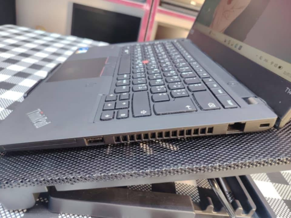 لابتوب من lenovo جيل 11  نضيف بسعر مناسب 💻
✔️المعالج  Intel Core i5 جيل 11 فئة G7

✔️الرام  8GB DDR4 بسرعة 3200MHz

✔️التخزين  512GB NVMe SSD

✔️الشاشة  14 بوصة Full HD

✔️الحالة وارد اوربي نضيف جدا بدون ملاحظات 

🔋  البطارية 95٪  حالتها "Excellent"

🎁 ملحقات // 
 //شاحن اصلي + ماوس + ماوس باد + حقيبة//
