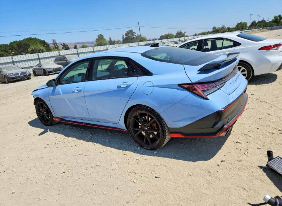 فروتنا له ز
2026 HYUNDAI ELANTRA N
BASE
امريكا بو دهوكي 
7000mi
واتيس ئاب👇
*********** دهوك, العراق

نص مكتوب في الصور:
- 644***********15
