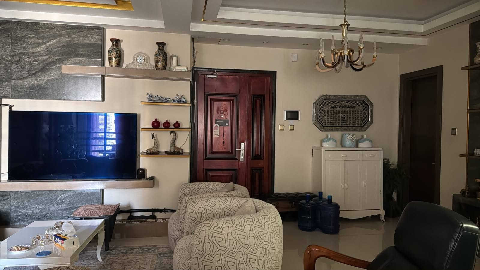 بنايه
طابق ٩ 
مساحه ١٧٣ متر 
فارغه بدون اثاث
280,000$
بيع مستعجل التواصل مع رقم*********** يوجد واتس
