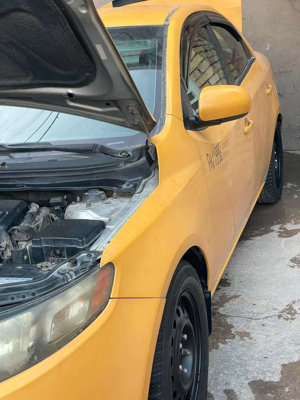 السلام عليكم للبيع 🚘
فورتي 2010 بغداد
 وارد امريكي بأسمنه تحويل ثاني يوم 
مصفره هيئه وغرامات ماعليهه شي 
محرك 2000 دوش حادثهه من امريكا خلفي فقط 
مواصفاتهه : شاشه كاميرا تحكم ستيرن جهتين 
تخم تاير سبير باتري كله نضيف
تبريد مكينه خير من الله
صدر نص عمر مااكلك جديد
نقص فقط تورباين الكير بي مشكله السياره شغاله وتمشي والكير نضيف تجي وتفحص وتشوف بعينك السعر_70 _وبي مجال 
هـ:*********** بي واتساب هم
