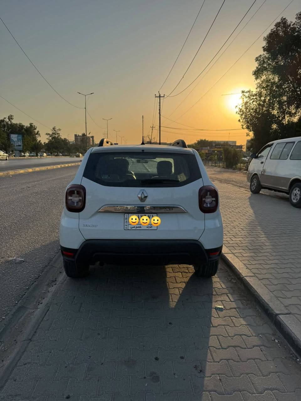 السلام عليكم
رينو داستر 2019 بأسمي سيارة جاهزة مابيهة ضربة بيهة دحجات بسيطة وراجعات عالبارد ودحجة بالجامغ ورة السايق بس مامعدل والباقي كلة كلين تفحص وين متريد ماشية 100 الف  على ايدي من الشركة اخذتهة لحد الان من البيت للدوام سيارة حلوة مامتعوبة و السيارة على وضع الشركة وبيع مستعجل
شادلهة باتري جديد
دوشمةجديدة
تخم تاير جديد
ادامة كاملة
رقمهة نجف بأسمي سنوية جديدة
السعر 99 ورقة وبيهة مجال بسيط
***********
