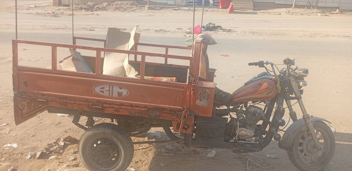 السلام عليكم شباب ستوته للبيع اصوليه وكيله الربيعي اريد مراوس ب دايون نضيفه او ابيع بيه فطر بل ركبه جاهزه لايت اشاير ضفيره كتمله هورن كله شغال سعره ب 850 بيه مجال اذا احصل مراوس ب دايون نضيفه اصوليه او رقم هم اراوس مكاني نجف حولي شارع تلاثين الاول ***********
