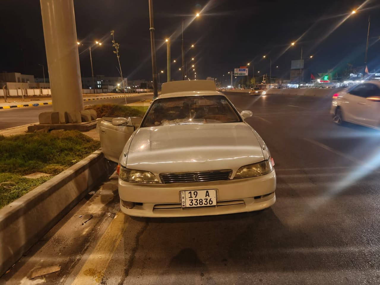 مارك نفخ رقم كربلاء انكليزي بسمي سنويه لل٣١ .. هزه لل٢٧.  مكفوله من الكصه مكينه وكير بطه نضاف كهربائيات كله شغاله حداديه نضيفه تخم تاير  نضيف باتري جديد سياره جاهزه وحلوه  سعره ٣٦ بيه مجال بسيط مكان نجف ***********
