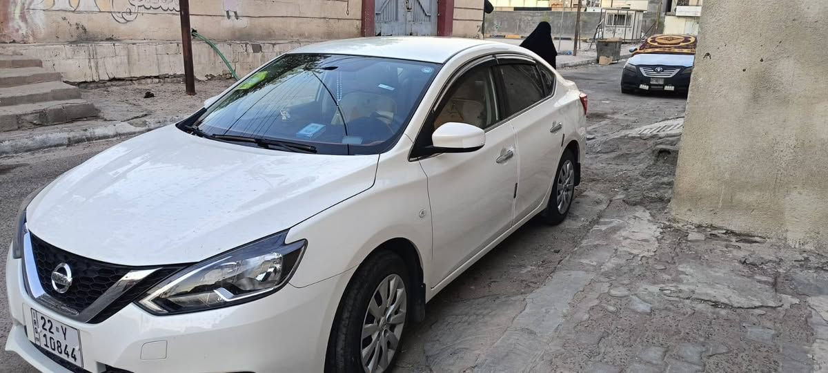 سنترا سلفي تجميع صيني 24 للبيع او المراوس مكفوله عدا دحجات قليله  السيارة جاهزة وما مفتوح بيها برغي السعر المطلوب 128 السيارة وكاله اربيل الاستفسار ***********
