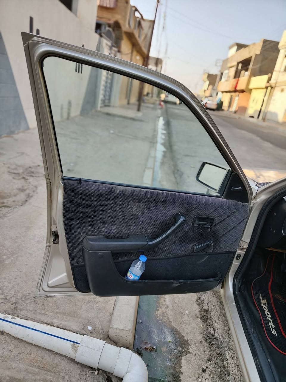 كاديت للبيع حجم ١٨ موديل ٩١ شرط كير مكينه سعر ٣٠ للستفسار وتساب او خابر على الرقم *********** السيار تجي اشوفها احلا من الصور
