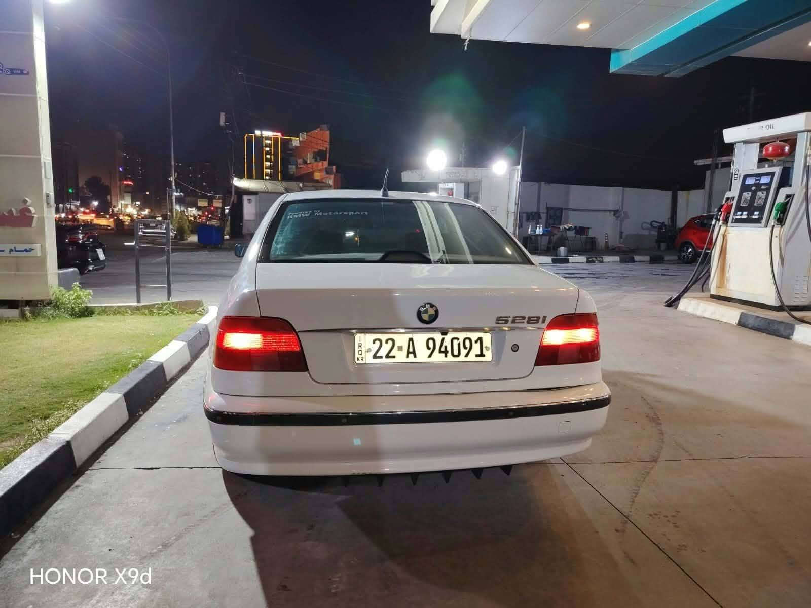 السلام عليكم للبيع بي ام موديل 1996 صقر لون ابيض 528i كير عادي للعلم سياره لوك لوك كلشي جديد بيها واتحده بي ام بموديلها بهيج نضافه من ناحيه كشر داخل محرك صدر كير كلج تبريد كله لوك تخم تاير باتري جديد لوك بيها صبغ اربع قطع ومكانين بارد فقط شرط بدون اي دواخل سنويه ورقم جديد سعرها 72 وبيها مجال بسيط العنوان بغداد قرب مرور التاجيات للأتصال على هذا الرقم ***********

نص مكتوب في الصور:
- HONOR X9d