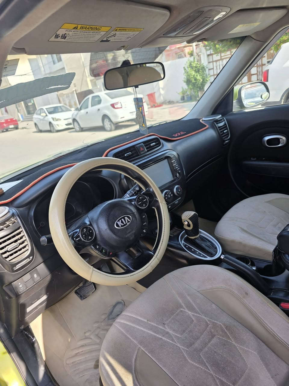 سلام عليكم
سيارة سول موديل 2015 ورارد امريكي محرك 2000 رقم بابل حادث جاملق او بنيد امبدل سيارة بسمي رقم الجوال ***********
