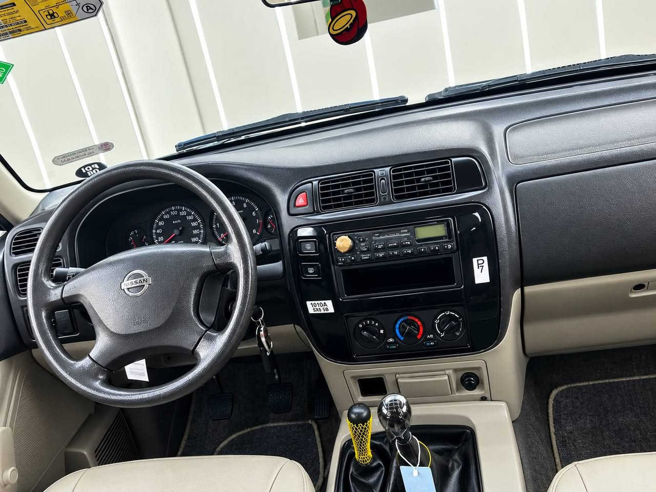 🔥 للبيع باترول 2003 🔥
🚘 المواصفات:
• موديل 2003
• داخلية بيضاء ونظيفة
• بدون قطرة صبغ
• برغي واحد ممبدل بي
• بلادي بلادي
• مسجّلة بلادي ابو كاسيت
• محرك إسبانة، ممضروب
• السيارة نظيفة ومرتبة جداً
• الفحص والمعاينة خير دليل

💰 السعر: 175 ورقة — بيها مجال

📍 كلار – معرض المجازف للسيارات
📞 ***********

للجادين فقط، والرزق على الله 🤝
