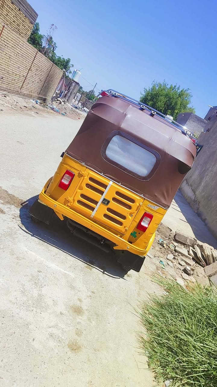 سِلَآمً عٌلَيَکْمً تٌکْتٌکْ لَلَبًيَعٌ  مديل ١٩ اوراق اصولي السعر٥٨٠٠وبيها مجال شي قليل حك الجيه تابع الفيديو ورد عليه العنوان بابل الحمزه الغربي رقم الهاتف ***********

