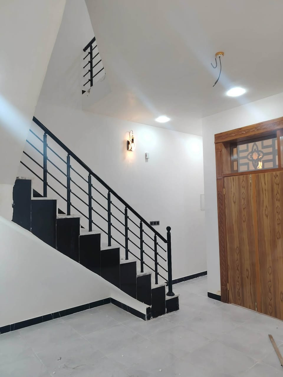 (🏡 دار  100م للبيع )
📍النجف الاشرف -حي النداء قرب شارع المجمعات 
📌طابقين بناء حديث غير مسكون 
📌صب كونكريت 
📌جاهز للسكن 
📌سند طابو صرف 
💰 السعر (علق ب تم يصلك السعر ) 

#عقارات #حي_النداء #النجف_الاشرف #دار_للبيع 

للأستفسار :
***********
***********

              -مكتب الأمان للوساطة العقارية -

