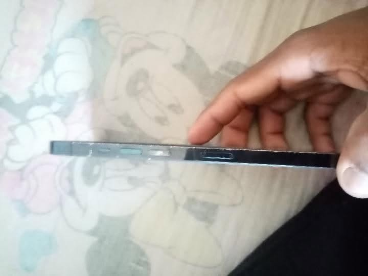 سلام عليكم 
آيفون  12 برو ماكس للبيع
مستبدل شاشه تجاريه بس نوعيه ممتازه 
و مستبدل بطاريه اصليه كما موضحه بل صور وًنسبة بطاريه  100
سعر 440 وبيه مجال 
هذا رقمي غير متواجد ع خاص 
***********  
بيه واتساب
