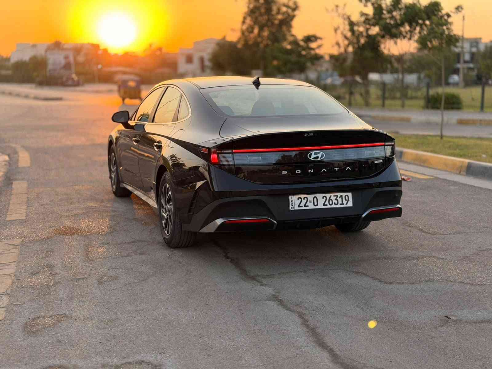 سلام عليكم سوناته هايبرد مديل 2026 سياره نص فول ماشيه 8000ميل يعني زيرو سياره امريكيهه
حادث جاملغ 
رقم اربيل
سعر 180 وتجي وشلع عيوني
عنواني بغداد
***********
