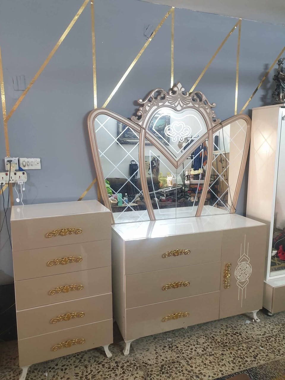 بيع غرفه نوم تركيه السعر 550 الف 
رقم الهاتف *********** بغداد, العراق
