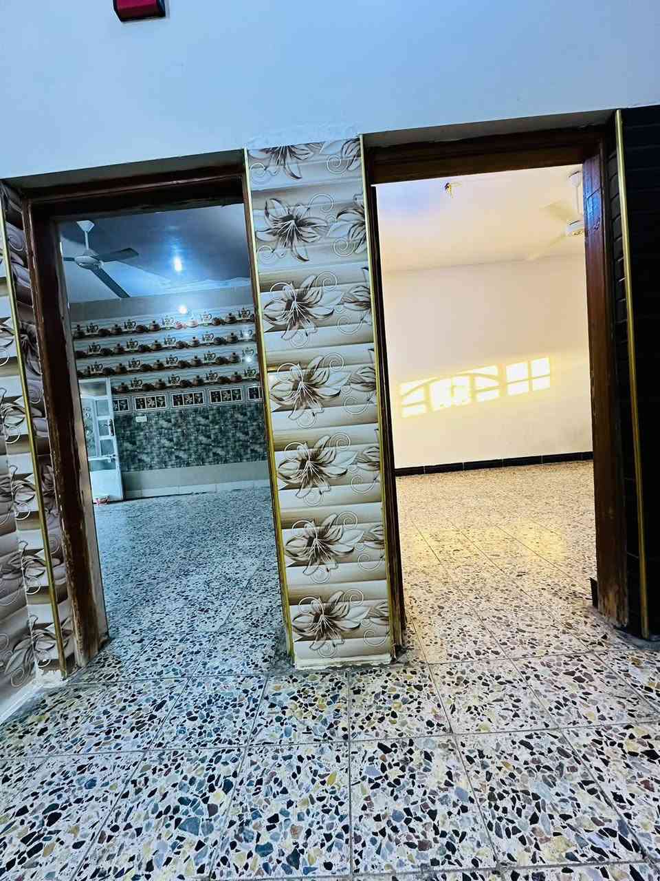 دار لليجار المساحه 260 متر بي 2نوم وصاله ومطبخ وخدمات وكامل الملحقات سبالت بنكات وناره مكانه المكاسب قريب شارع العام
للاستفسار الاتصال ***********
دار لليجار المساحه 260 متر بي 2نوم وصاله ومطبخ وخدمات وكامل الملحقات سبالت بنكات وناره مكانه المكاسب قريب شارع العام

