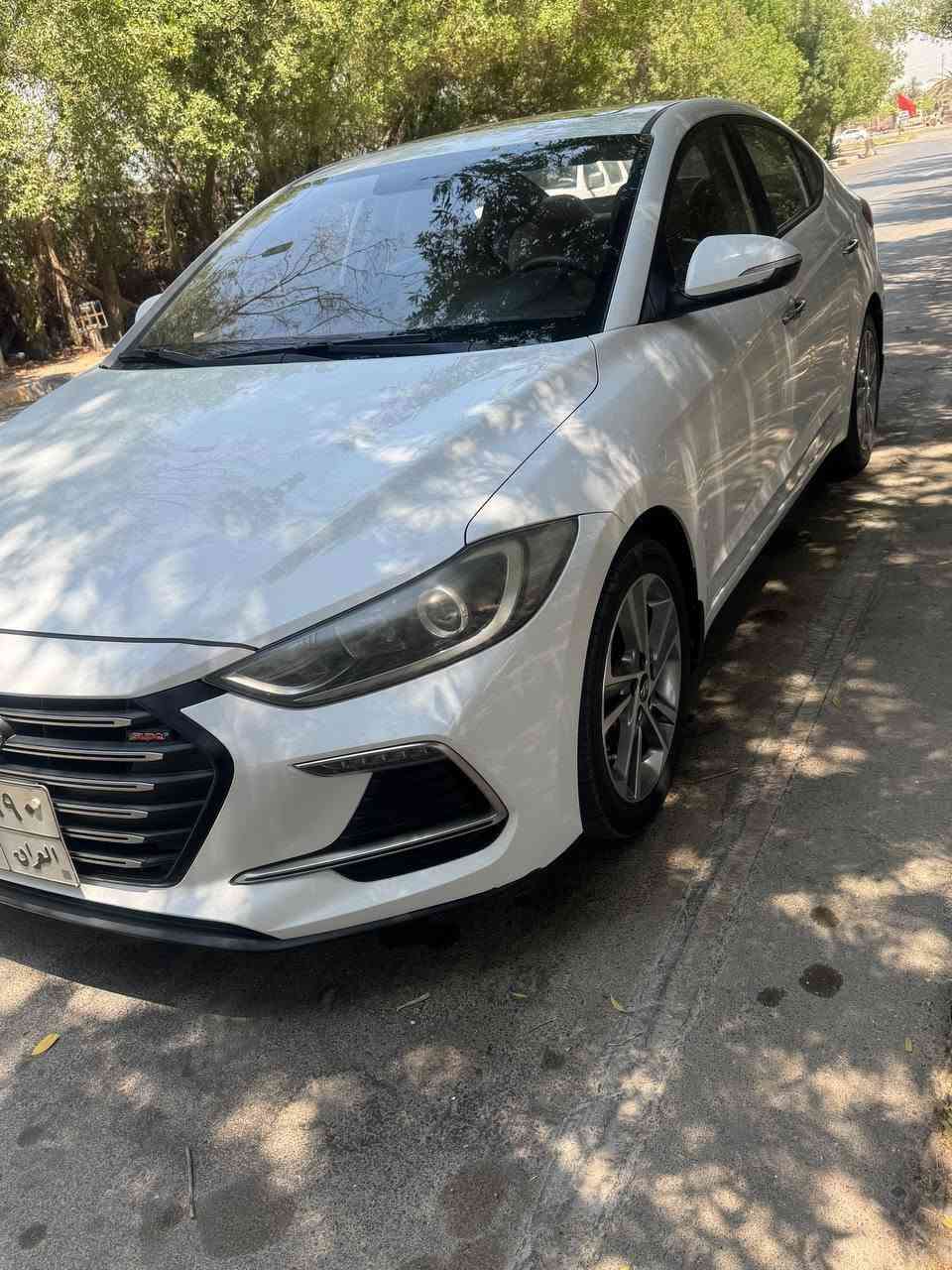 النترا سوبر خليجي للبيع موديل 2019
مواصفات السياره

موديل 2019 
فتحه سقف 
تحكم ستيرن + كروس سرعه 
كامره امامي خلفي 
حساس خلفي 
مري شفط 
اشاير بالمري 
داخل جلد بيجي
3انضمه قياده
محرك 2000 دوش 
نضام ABS 
كير AT المرغوب 
شاشه كبيره 
5 ويل كب حجم 17

السياره مكفول كفاله عامه لا صبغ لا بارد لا شخط 
فقط كرت صغير 

رقم اربيل بسم شركه دلير خسرو وكاله او تحويل 

مكان السياره نجف كوفه 
السعر  145
للإستفسار ***********
