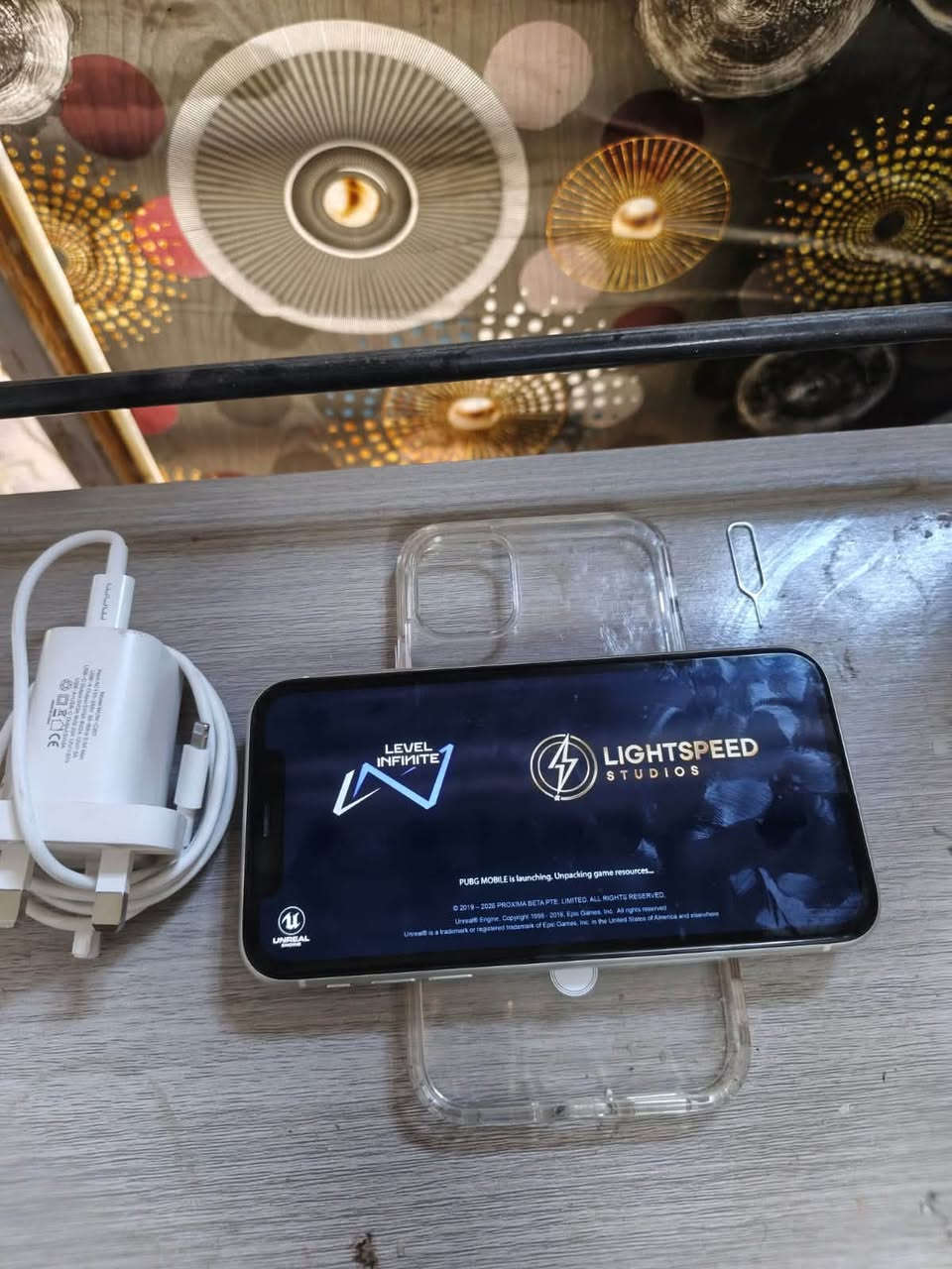ايفون 11 📱
ذاكره 64 👌
بطاريه 72 ما يصرف🔋
جهاز شخط مابي وما مفتوح ركز 👏

ويا شاحنه اصليه 20 واط 
وكفر ماكسيف 🪼

تلفون ضمان يوم كامل وعل فحص ⭐️
225 )قفل ربع ما ينزل بدون عمله 🔓
مكان نجف او كربلاء 🩶
وتساب وخاص موجود ***********
