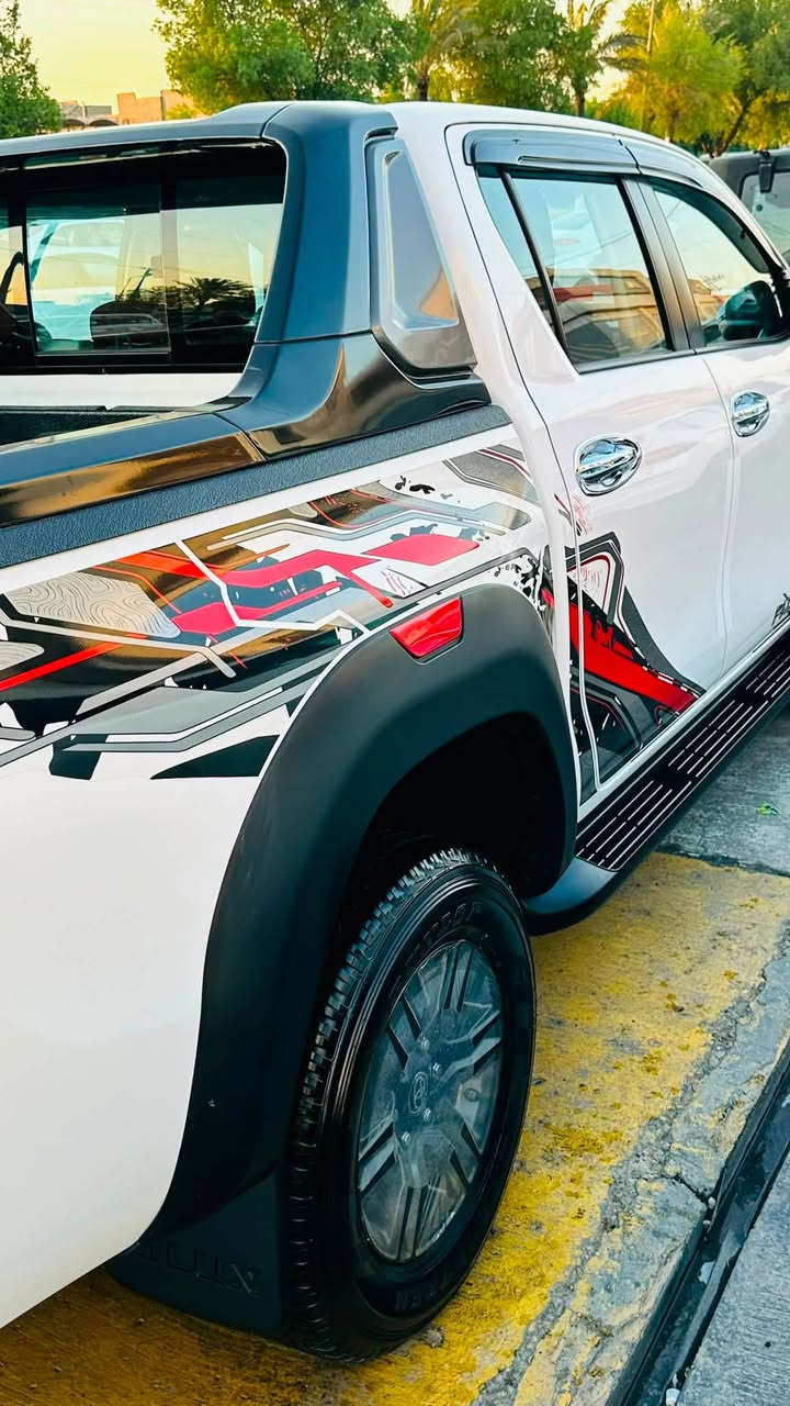 هايلوكس  2024 TRD تي اردي 6 سلندر فورويل ام الضمان ساز فول مواصفات 1/1 معروفه الساز تبريد كشنات تبريد قطعتين تبريد بيانو لمس شاحن لاسلكي مثبت سرعه دخول ذكي بصمات مرايات شفط فول للاخير محرك 6 سلندر4000cc ماشيه 24الف فقط مكفوله كفاله عامه وضع الشركه رقمها  بغداد تريد تحويل تريد وكاله عنواني بغداد للبيع او مراروس السعر 360 وبيهاا مجال  للشراي الاستفسار اتصل ***********
