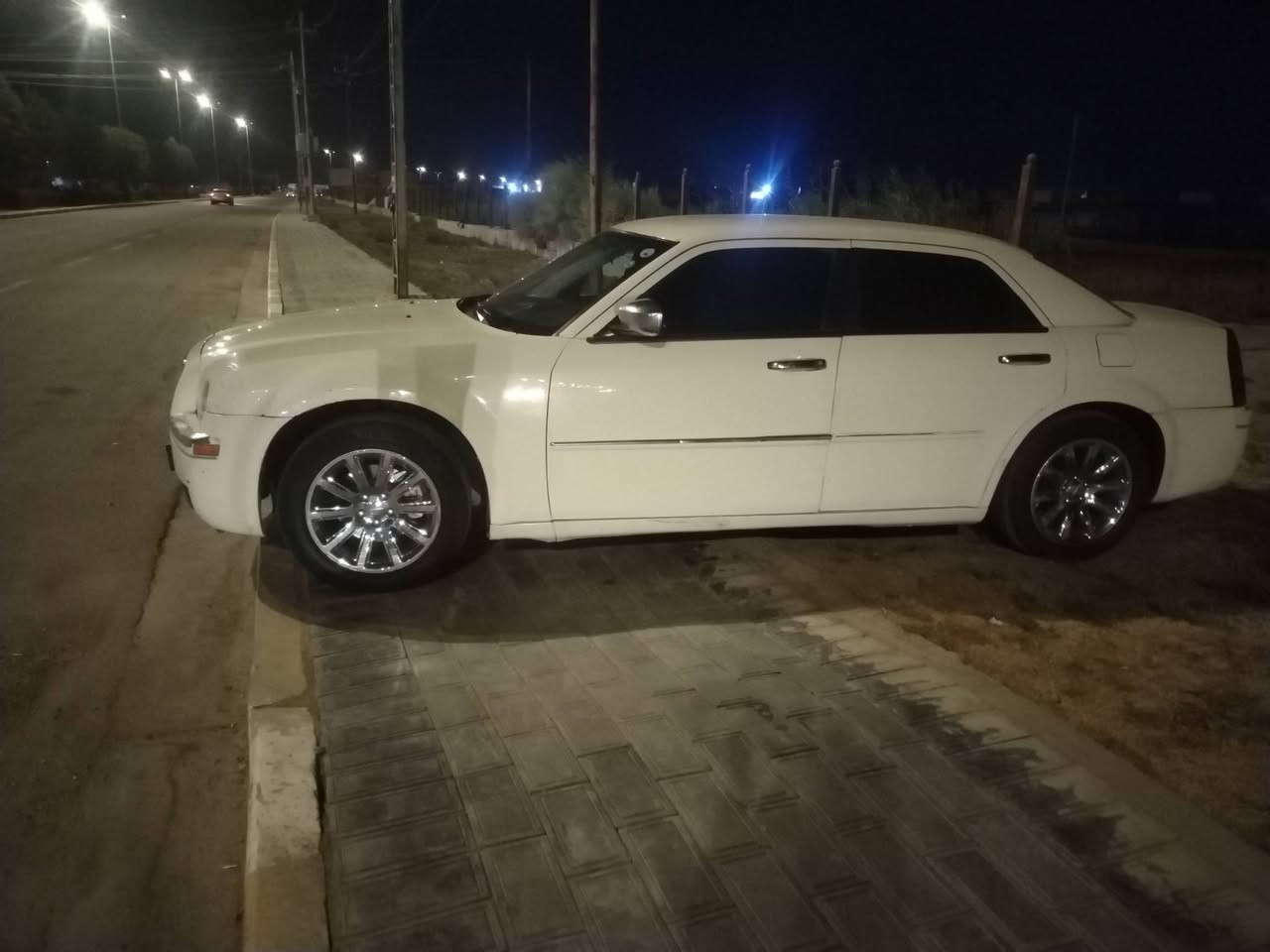مكاوباما موديل 9 رقم اربيل باسمي مكفوله م̷ـــِْن الحادث بيه قطعتين كلير مكينه 
3500 كير ومكينه حاويه بيع او مراوس حسب القناعه سياره جاهزه ***********
