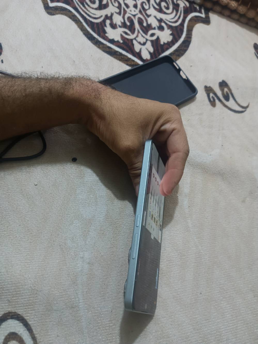 جهاز POCO F6 جديد مستعمل 20 يوم 
بعده وكاله مراوس بايباد 11 برو 2018 او 2020 
او عندك شاومي 6 هم عادي اراوس جهاز نضيف وكفاله عامه كامل ملحقات كرتون .شاحنه . كيبل ؟
ملاحظه مشتري وياا فريز براد وياا هم عنواني نجف حي النداء شارع جامعة الكفيل