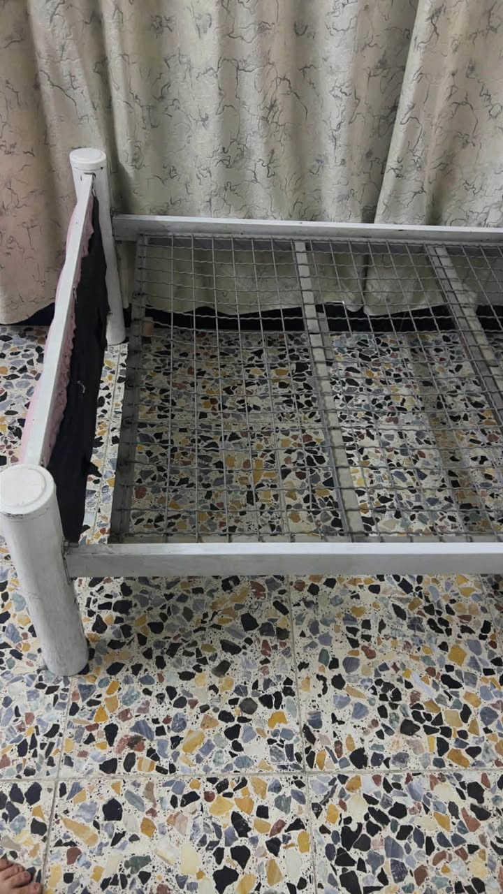 مستعجله على بيعه ٧٥ وبيها مجال بغداد شهداء البياع ***********
