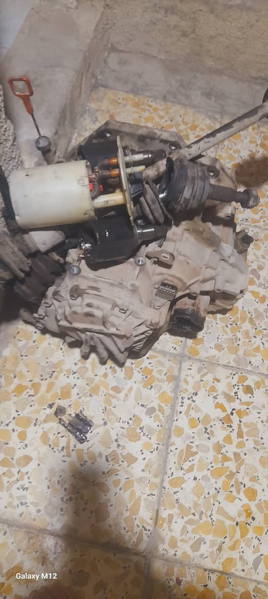 سلام عليكم كير مال اوبترا شغال نظيف فقط نمره ثانيه تأخر بي تجي تأخذ وتروح كومه حديد مكاني بصرة تواصل ***********

نص مكتوب في الصور:
- Galaxy M12