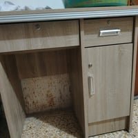 ميز • رفوف ١٧م • كوفة عباسية
