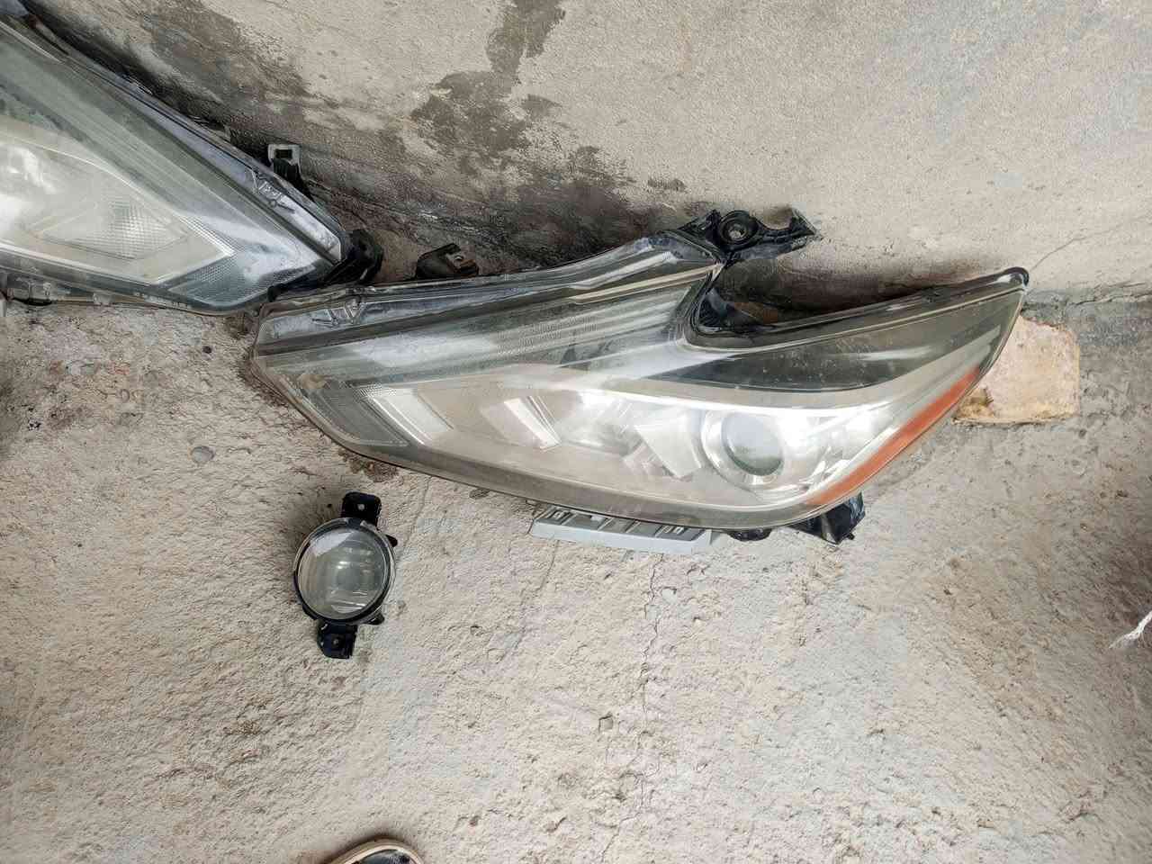 نيسان التيما • زوج لايت • نظيف مثل جديد