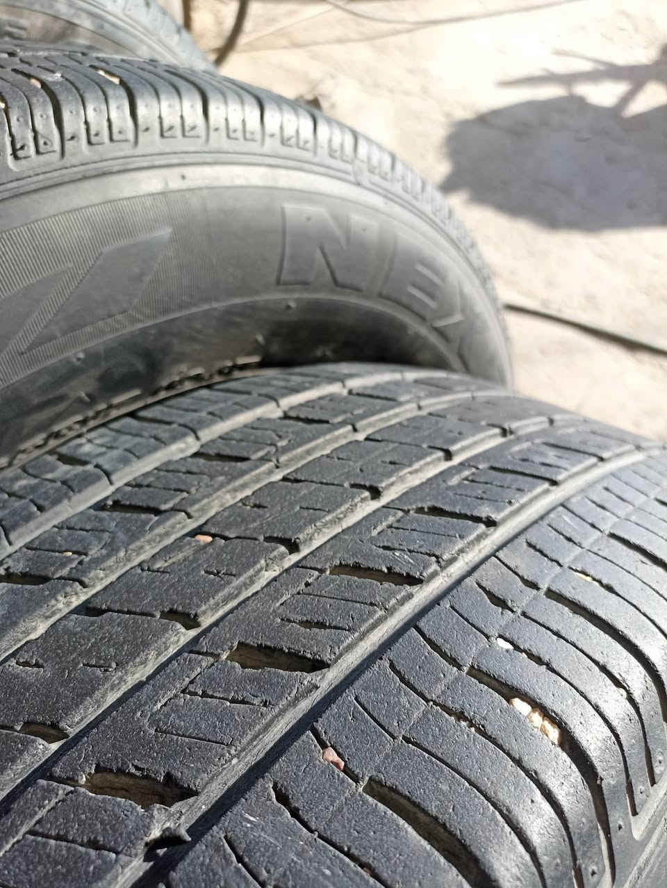 حبايب قلبي الغوالي

للبيع 
تخم تايرات
حجم17
صناعتهن كوريات

قياس 17/65/235

 التايرات: 
تايرات نظافتهن فوك70٪٠
التايرات مابيهن كسر سيم وشرط الفحص كدام عينك

العنوان بابل
السعر120وبيهن مجال للطيبين

***********
***********
وتشرفوني بأي وقت كان
