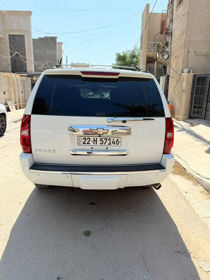 سلام عليكم  تاهو 2009LTZ
تاهو 2009 LTZ
خليجية كفالة عامة فقط دعامية امامية صبغ ولصبعين pbr بلباب خلف السايق
السيارة جديدة وممتعوبة وكاملة على اخر حباية مابيهة مصرف 
عليهة كت z71 ويالتهة البلادية موجودة وياهة 
189$ وبيهة مجال 
مكانهة البصرة الزهور قرب جسر المعارض 
***********
***********

