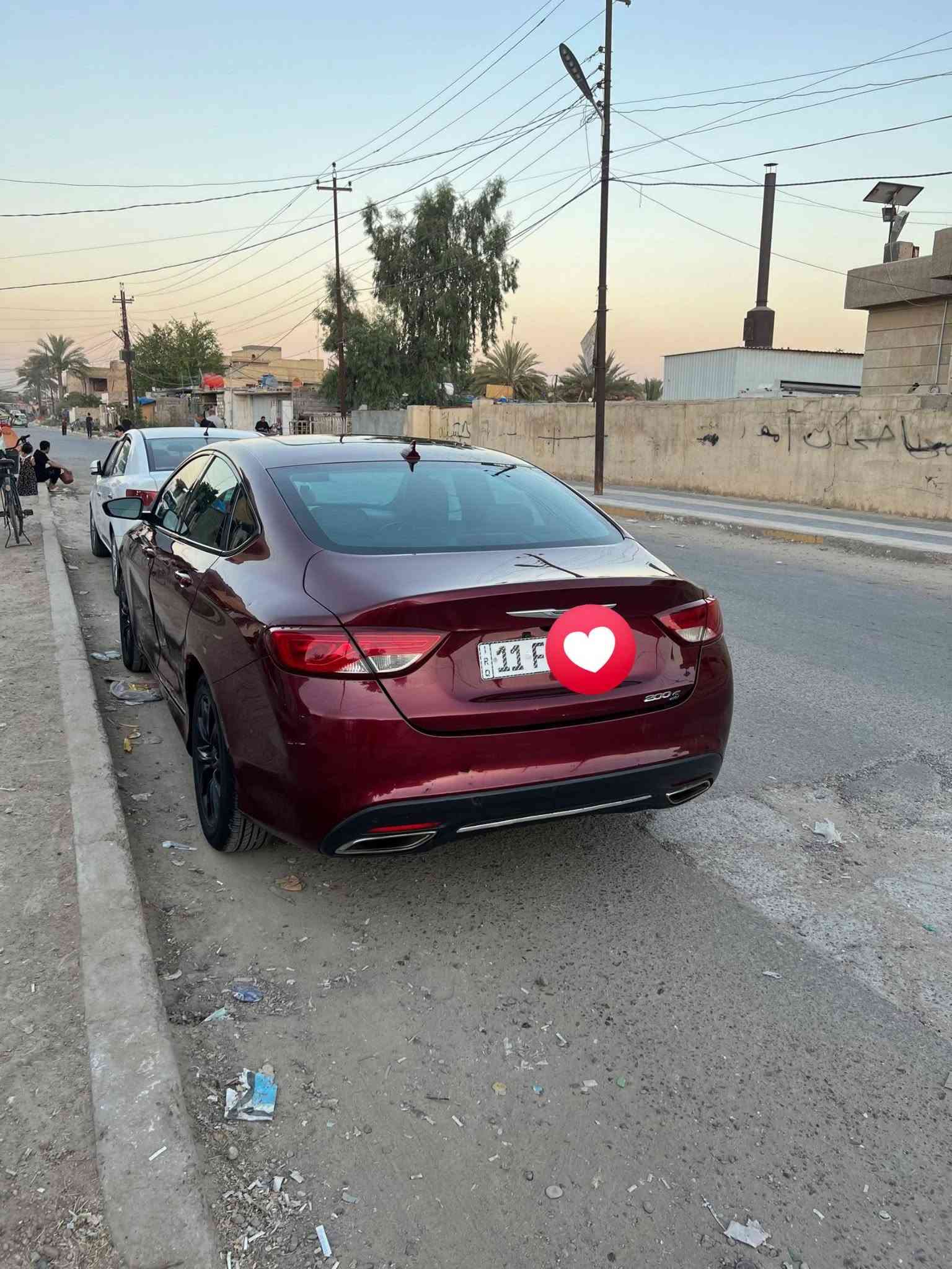 سلام عليكم C200 بلاتنيوم
مديل 2015 سياره محرك ٦ سلندر  جديده بدون نقص برغي تخم تاير منضومه تبريد جديده منضومت بانزين كلها جديده لوك بلكات نوزلات مجاول قايش قاعده فيت بم مضومت مي جديده راديترات مي زيتي 
سياره بدون نقص ضربتها جاملغات وبنيد نفسهن مصلحات بدون دواخل عنواني بغداد 
السعر ٩٥ بيها مجال قليل سياره كلها جديده فول موصفات لا تقارنها بل مهجومات 
*********** متواجد عل فيس

