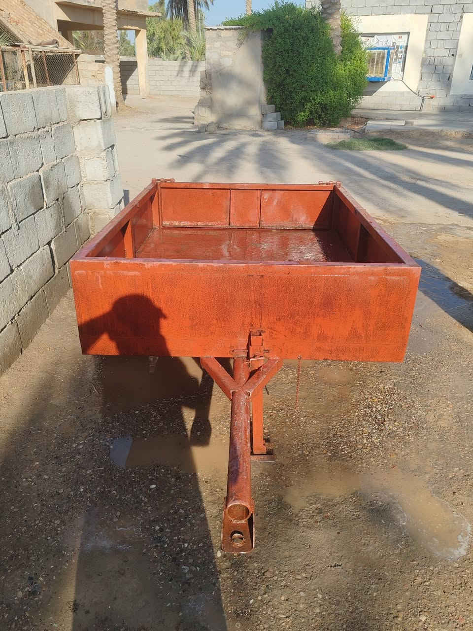 عربانه للبيع نظيفه كلش ترهم على كلشي السعر ٢٥٠ وبيه مجال ***********
