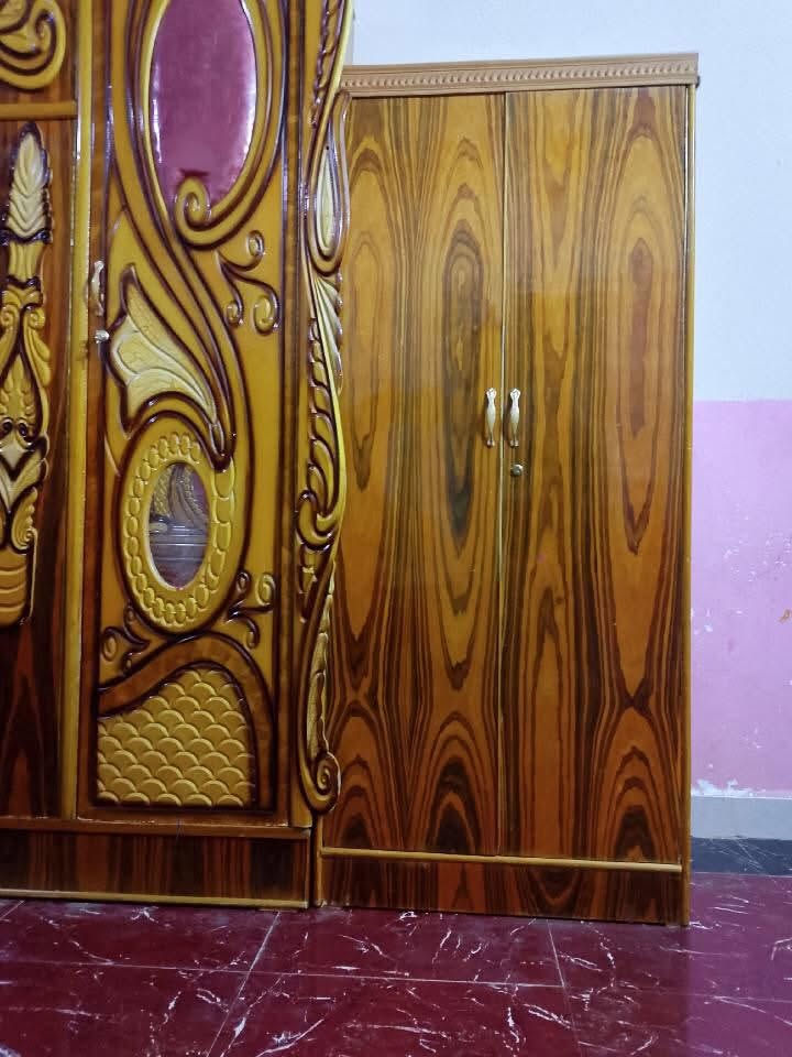 غرفه قاطين صاج عراقي وكلللش نضيفه زلغ مابيها ضهر جرجوبه شد براغي والسعر 550 شراي اتصل عالرقم *********** ميسان حي شهداء
