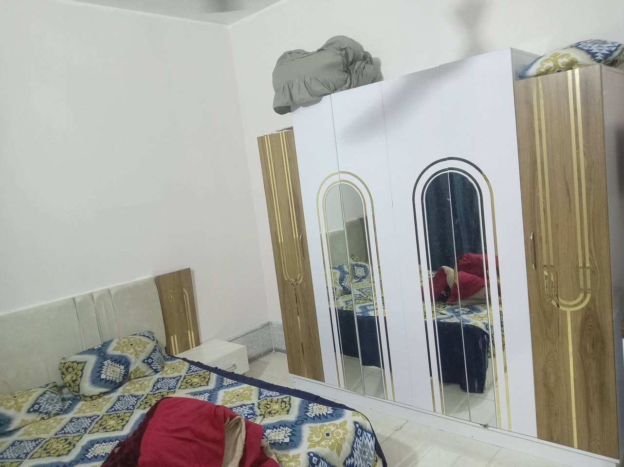 غرفة نوم تركيه للبيع ٥ قطع ستخدام قليل عنوانه مقابيل قرية الغدير سعر خاص وهاذ رقمي *********** بي وتساب
