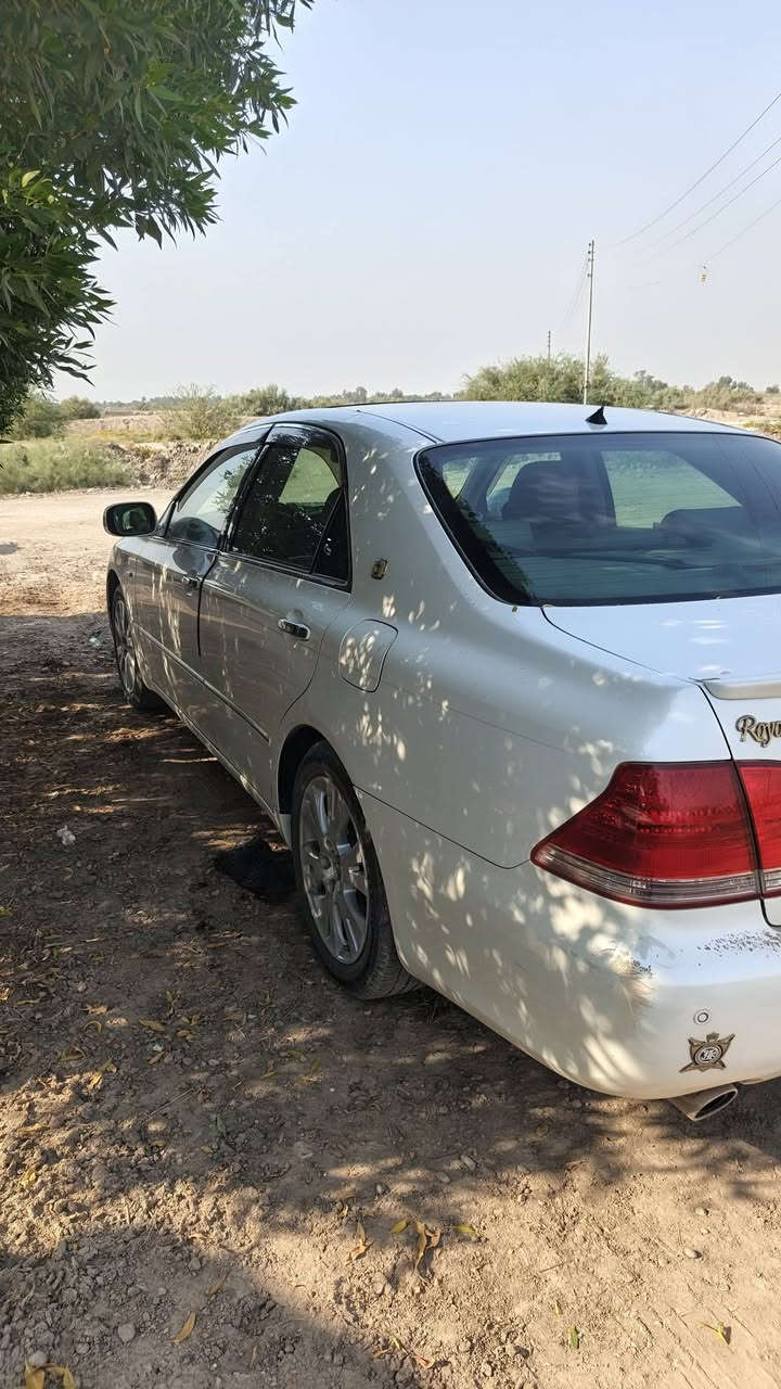 السلام عليكم شاهينه 2005 شاصي 82 مكفوله كفاله عامه من كلشي مواصفات فتحه 3دكم اربع بصمات ابواب رادار امامي  حساس امامي خلفي داخل بيجي السعر 148 للاستفسار اتصل ***********
