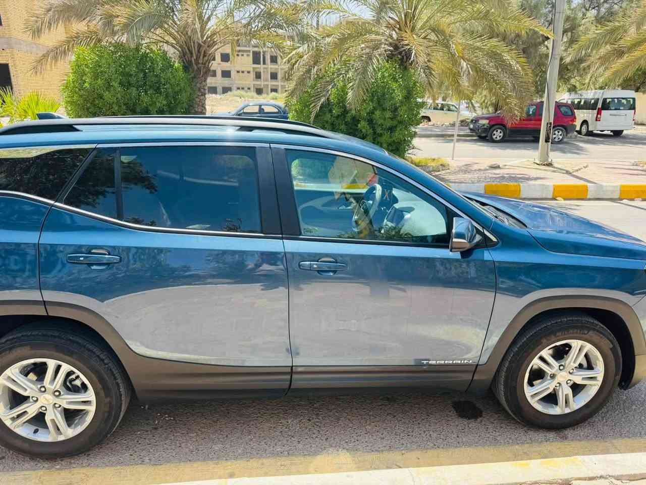 جمسي تيران موديل 2024 دخول جديد بدون رقم سياره جديده حيل  حادثهه فقط تبديل باب    مواصفات حلوه رادار امامي وجانبي حساس خلفي كشنات كهربائي وهزاز صندوك كهرباء ماشيه 21 مكان السياره ميسان السعر للاستفسار الاتصال 
***********
